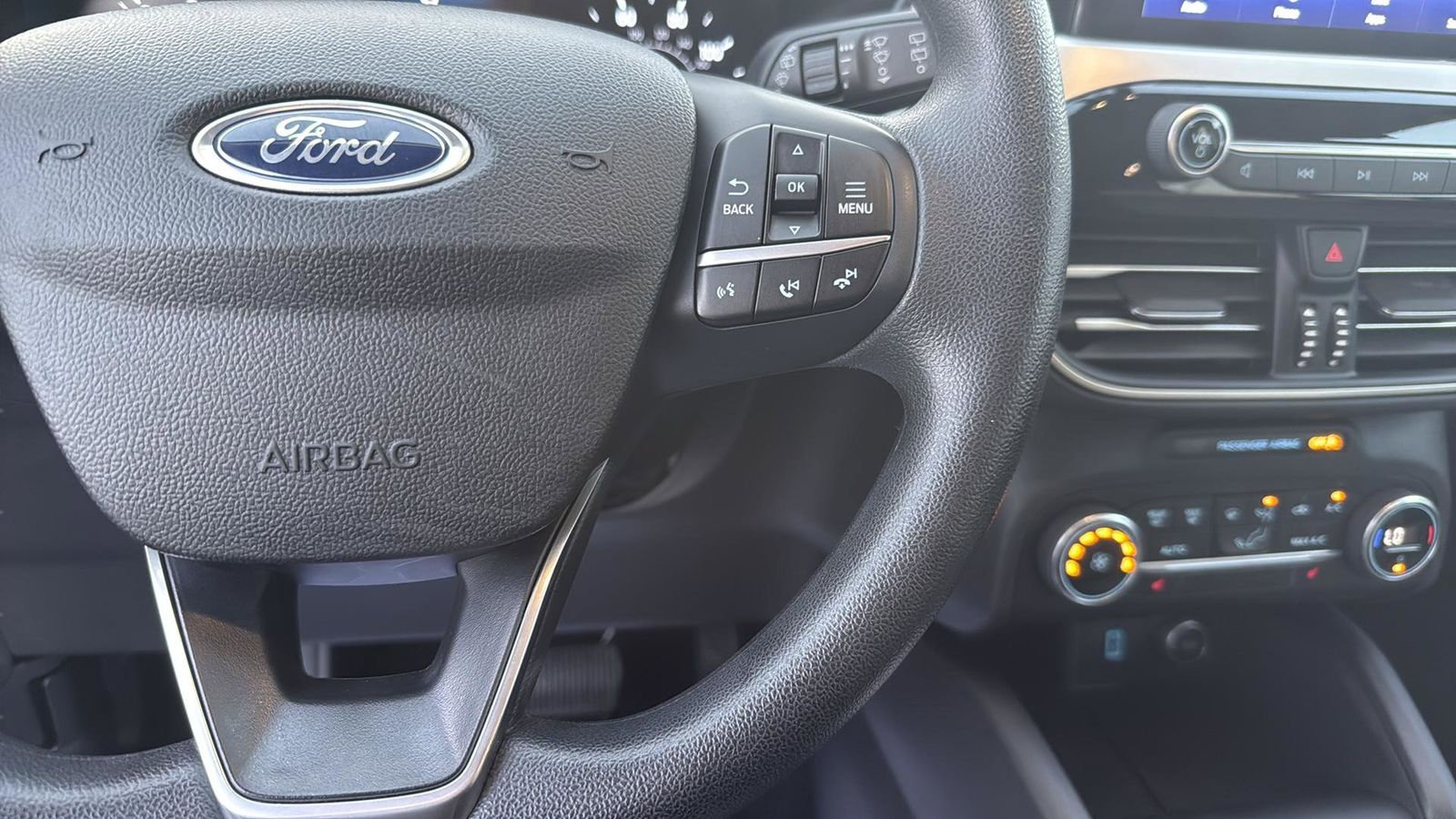 Used Car 2020 Ford Escape  Se For Sale Under $20,000 In Austin, Texas