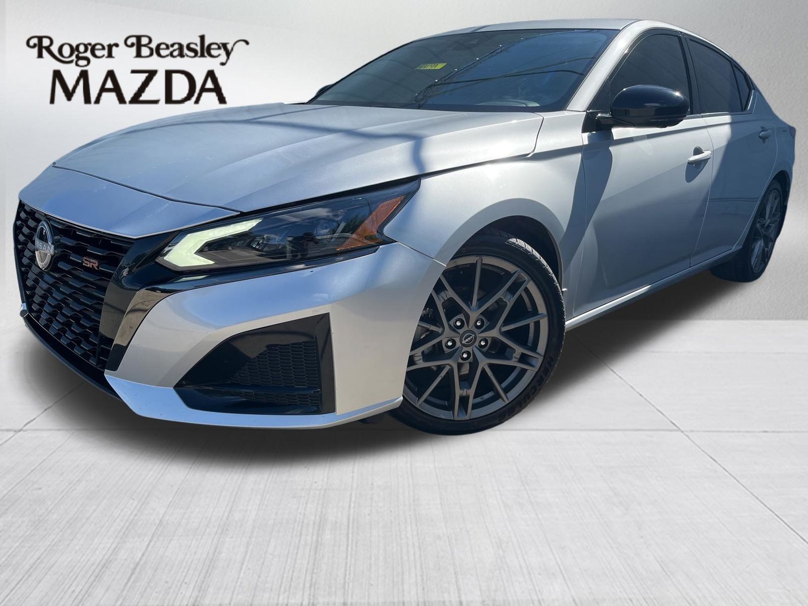 Used Car 2023 Nissan Altima  2.0 Sr For Sale Under $25,000 In Austin, Texas
