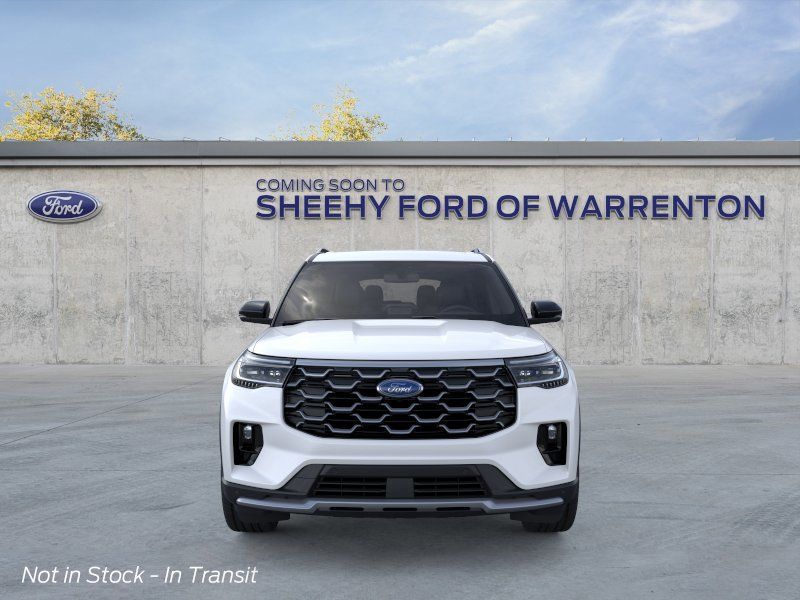 New 2026 Star White Metallic Tri-Coat Ford Platinum image 2