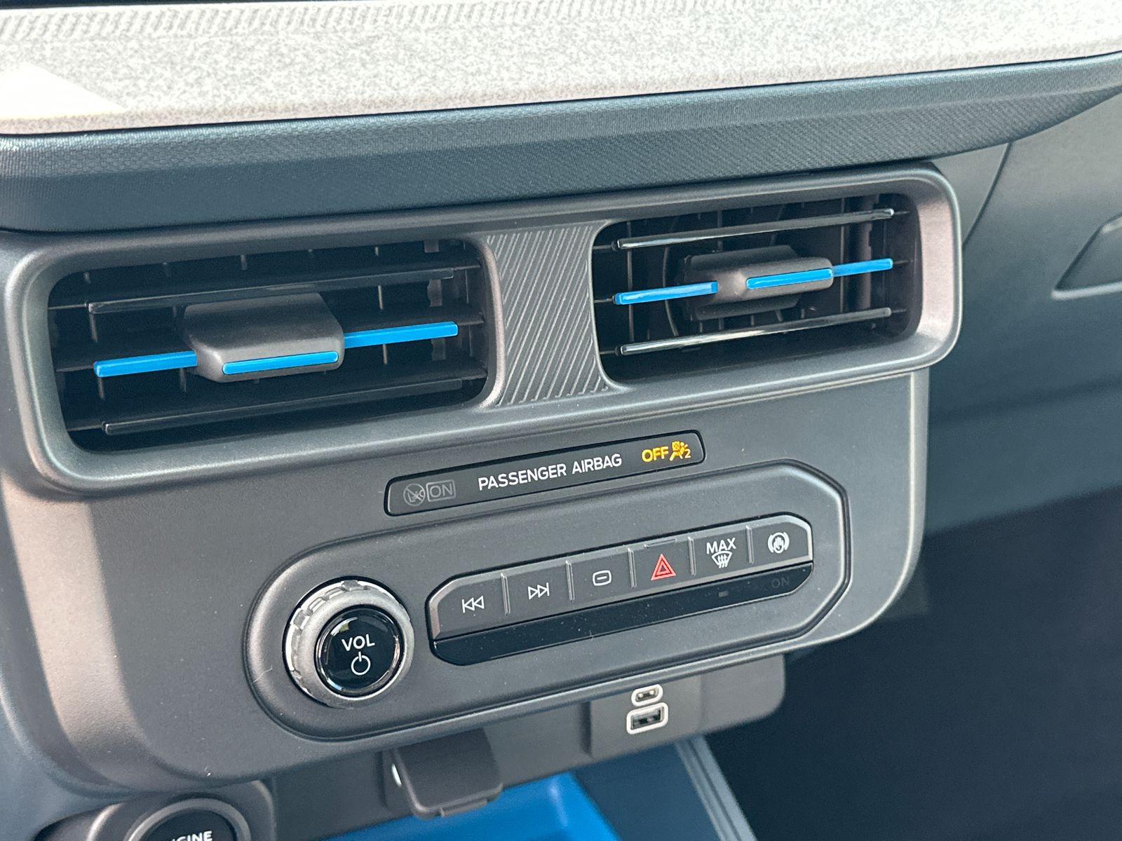 New 2026 White Ford XLT image 30