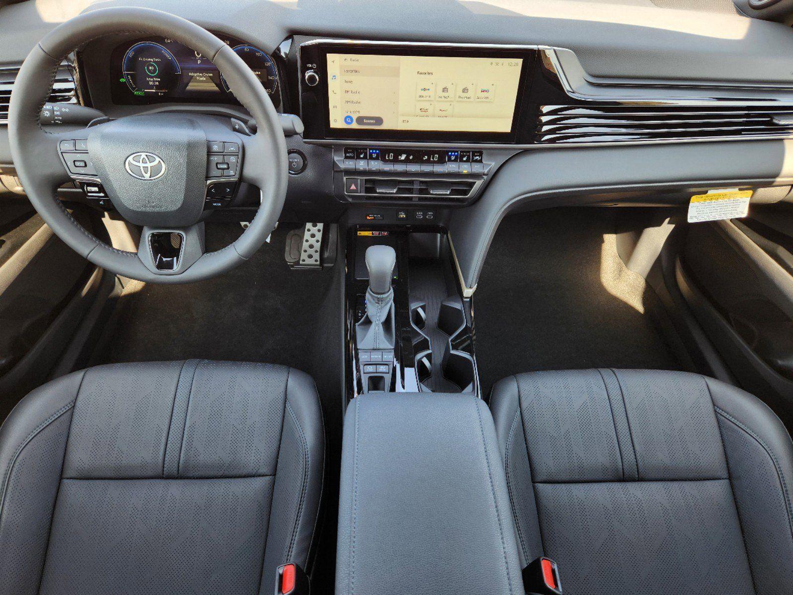 2025 Toyota Camry XSE 23