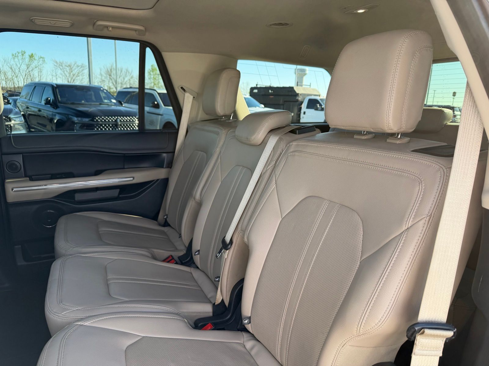 2024 Ford Expedition image 15