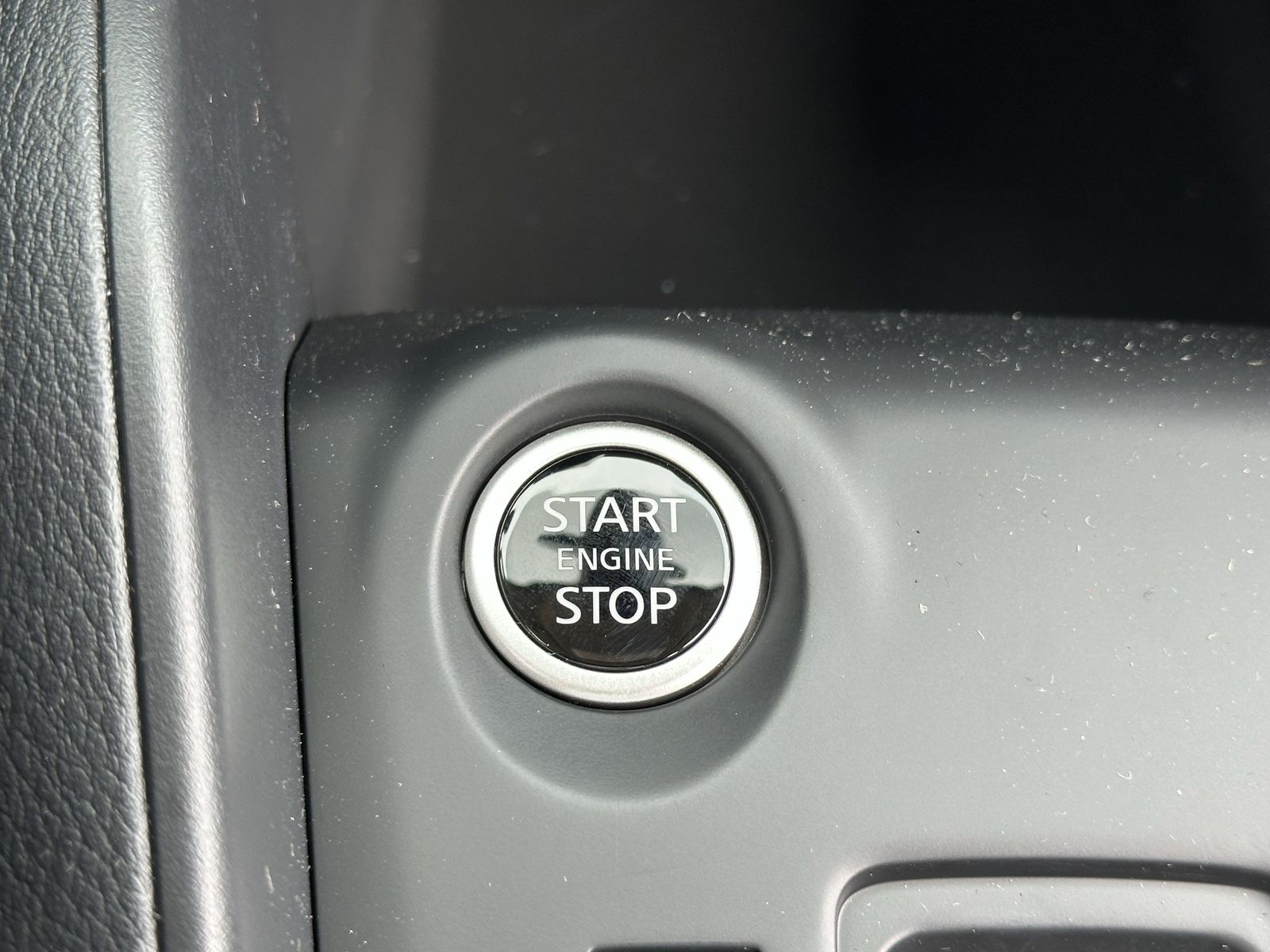 2025 Nissan Kicks Play S photo 4