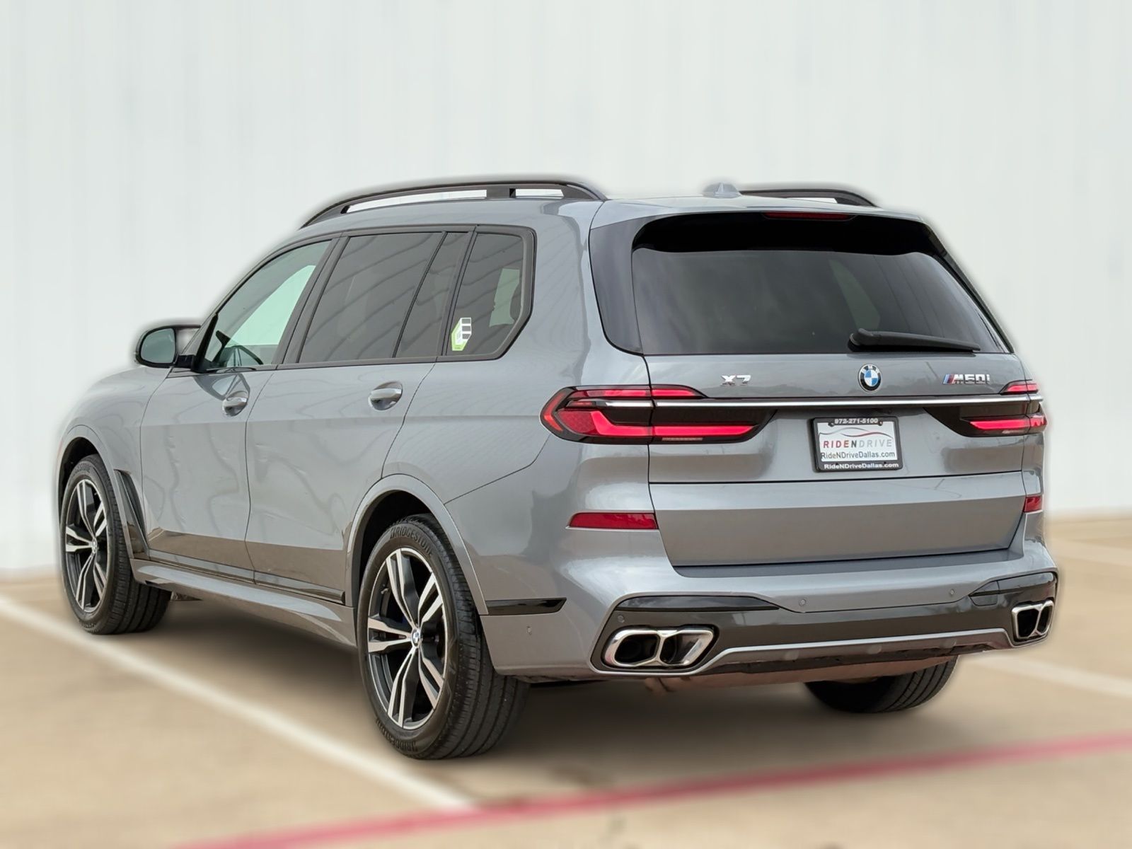 View vehicle photo 6