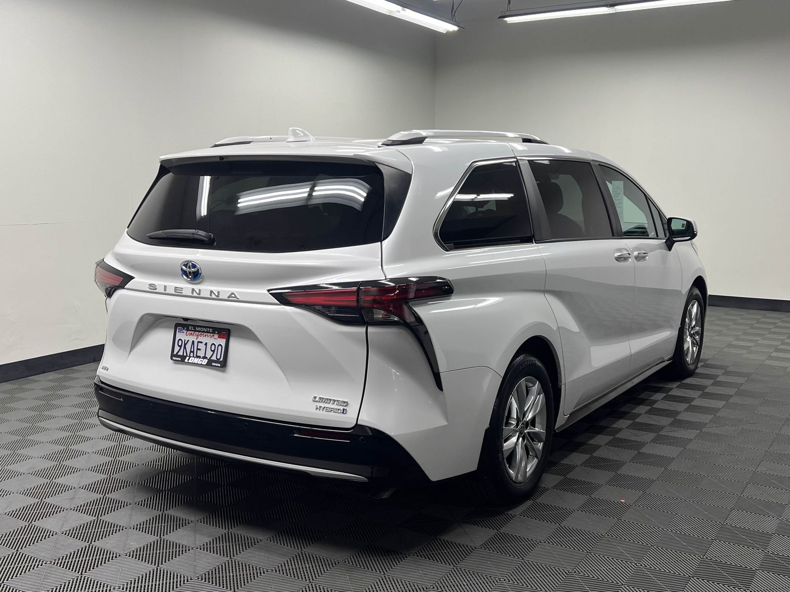 used 2023 Toyota Sienna car, priced at $49,888
