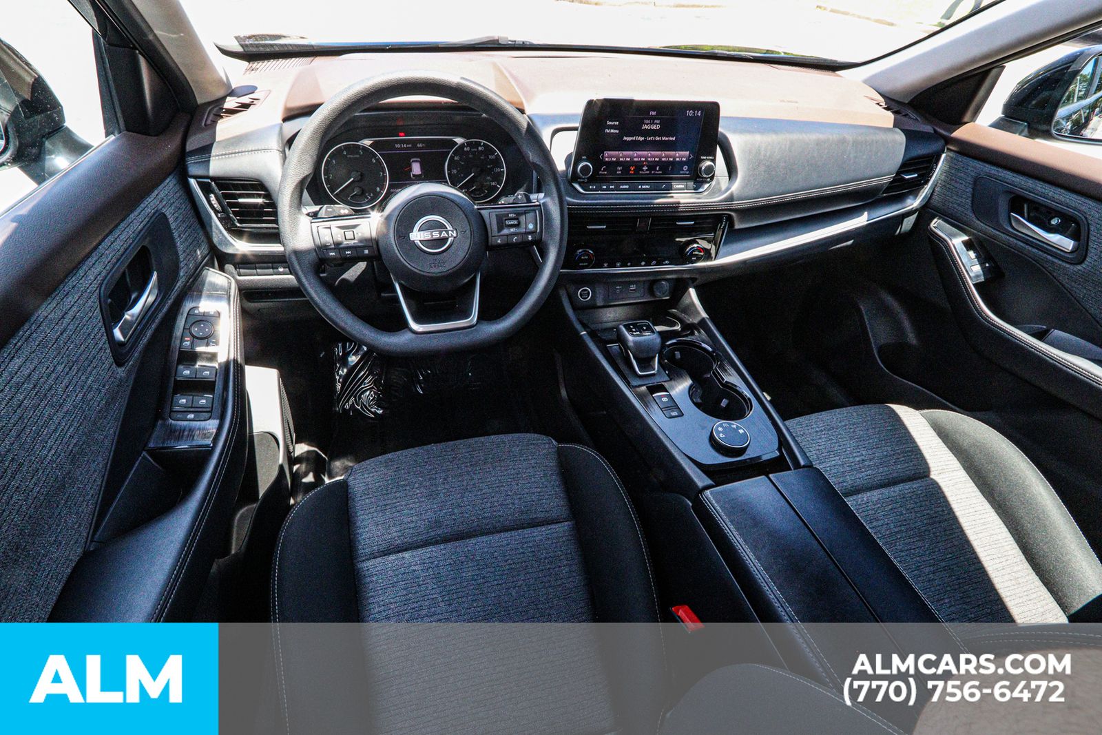 2023 Nissan Rogue SV photo 25