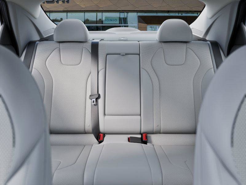 Elantra Hybrid Limited