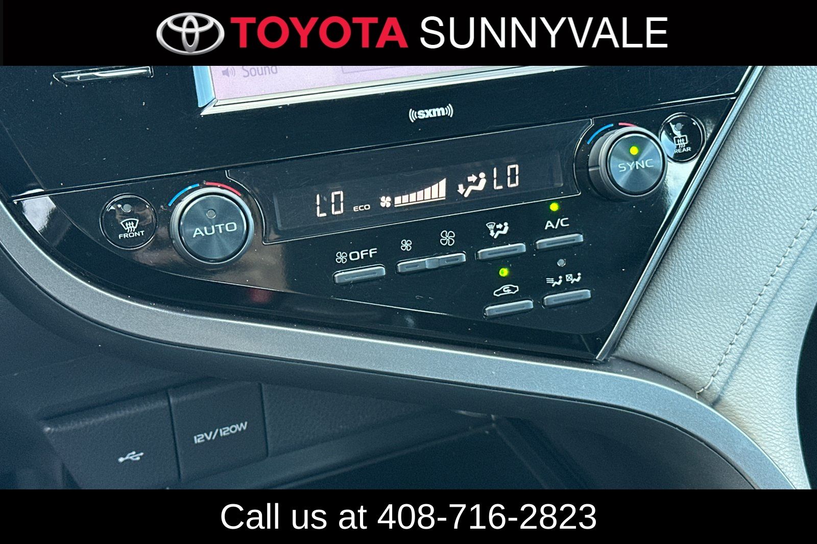 Used 2020 Toyota Camry Hybrid Sedan