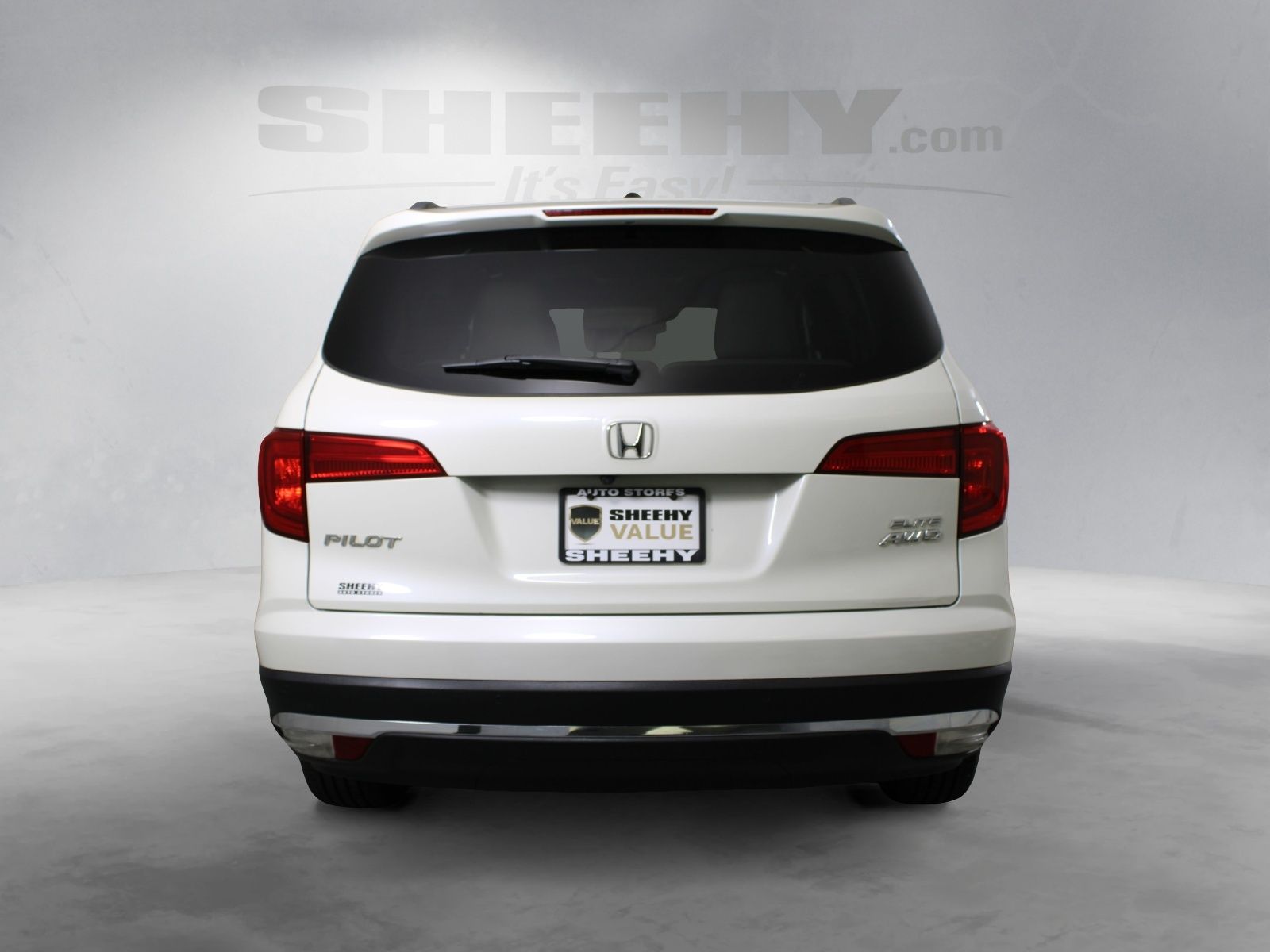Used 2017 White Honda Elite image 14