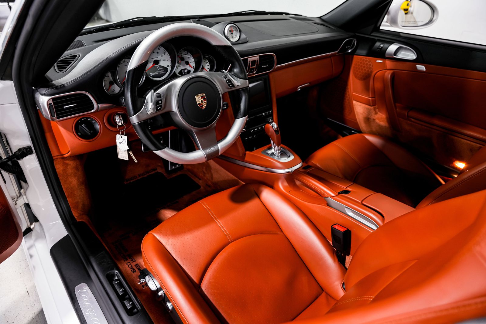 2010 Porsche 911 Targa 4S — photo 8