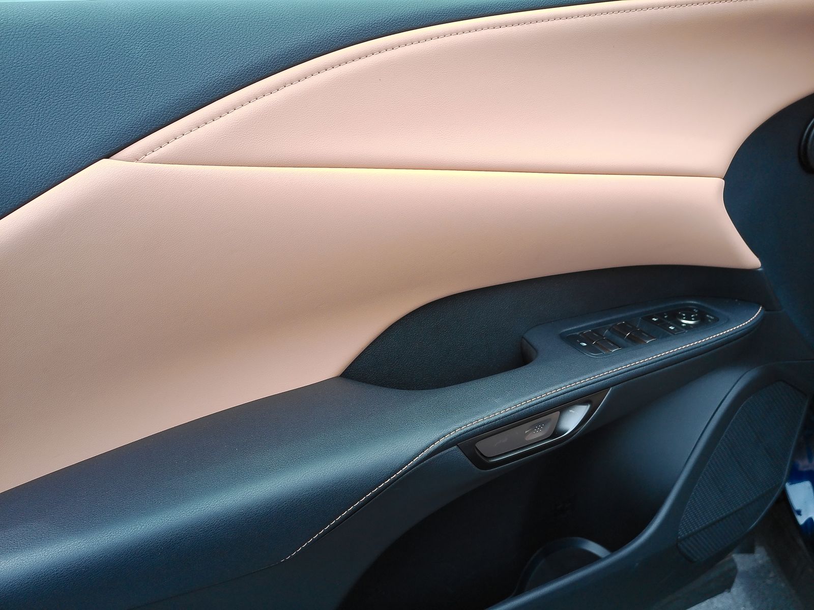 Used 2026  Lexus 350 Premium image 19