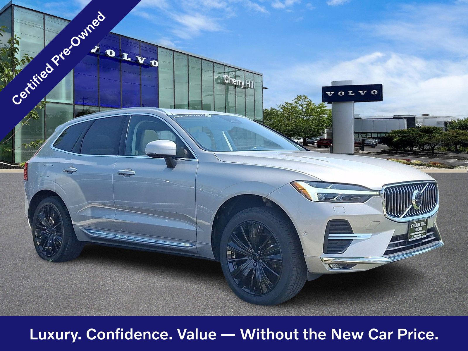 Silver Dawn Metallic 2023 Volvo XC60 SUV / Crossover All-Wheel Drive Automatic
