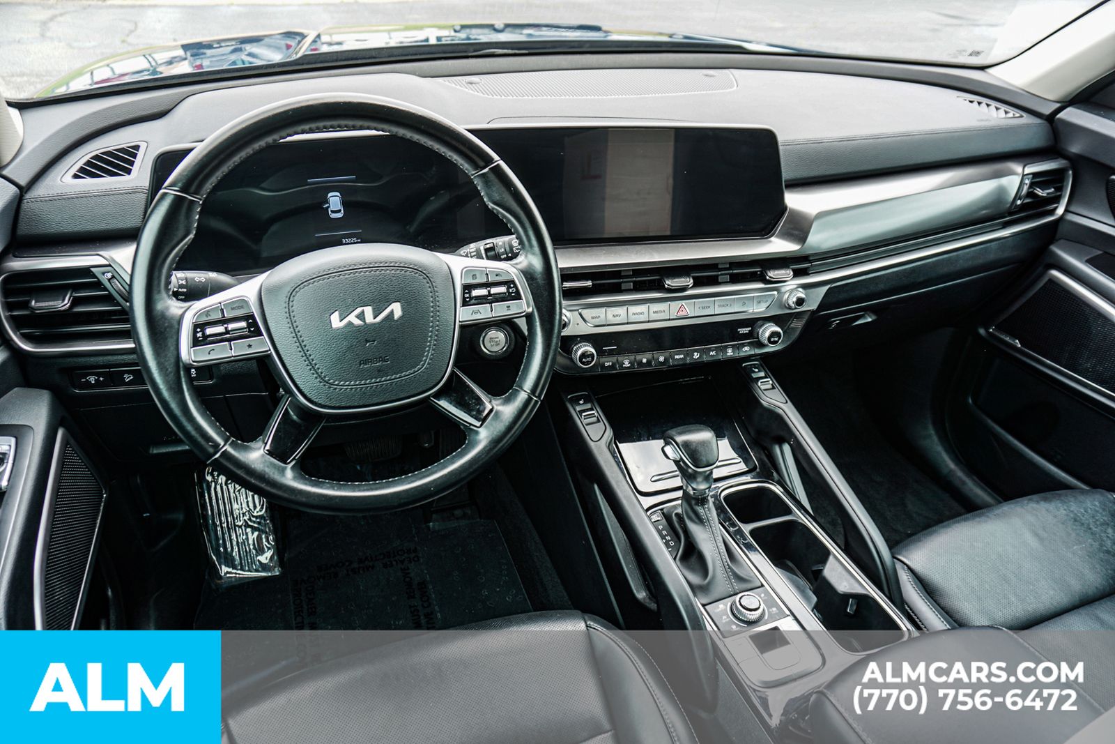 Used 2025 Black Kia S image 30