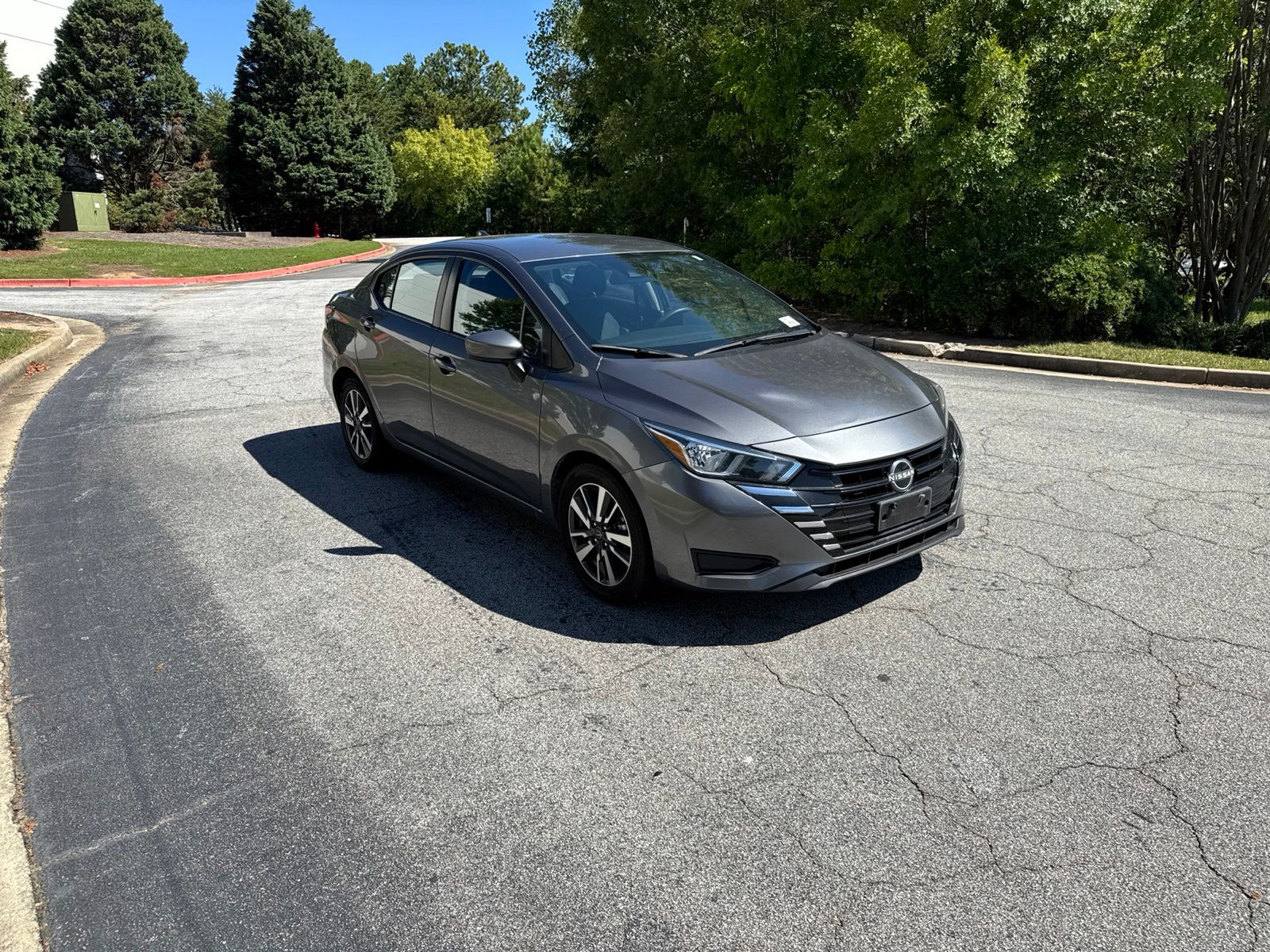 Used 2024 Gray Nissan 1.6 SV image 6