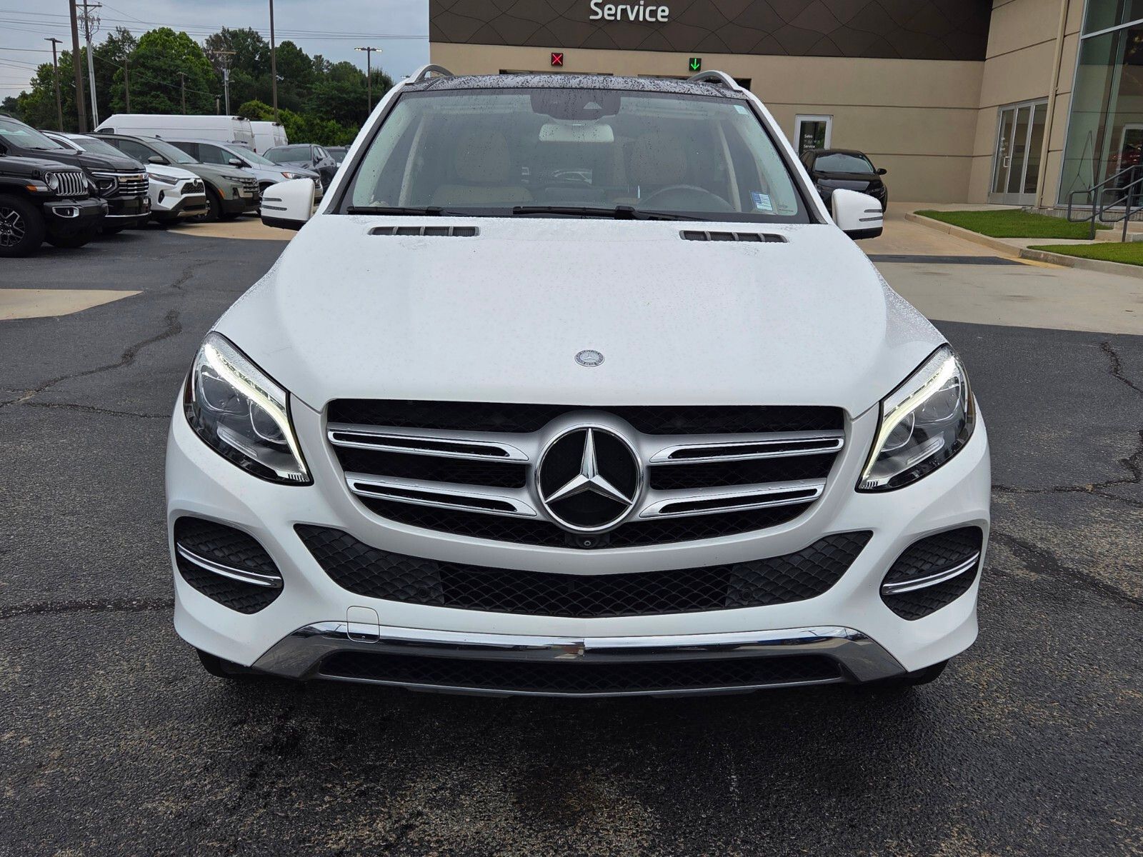 Used 2017  Mercedes-Benz GLE 350 image 2