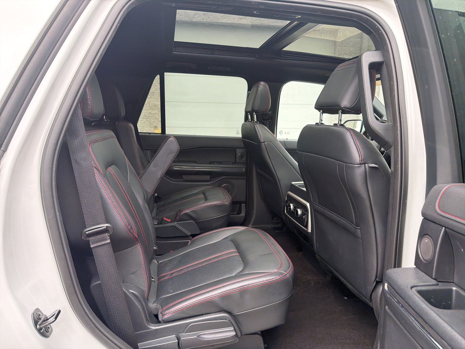 Certified Used 2023 Oxford White Ford Limited image 26