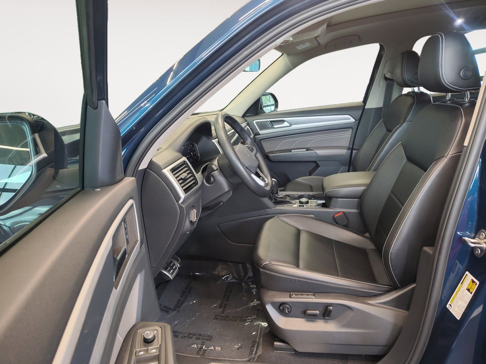 Used Car 2022 Volkswagen Atlas  3.6l V6 Sel R-line For Sale Under $30,000 In San Antonio, Texas