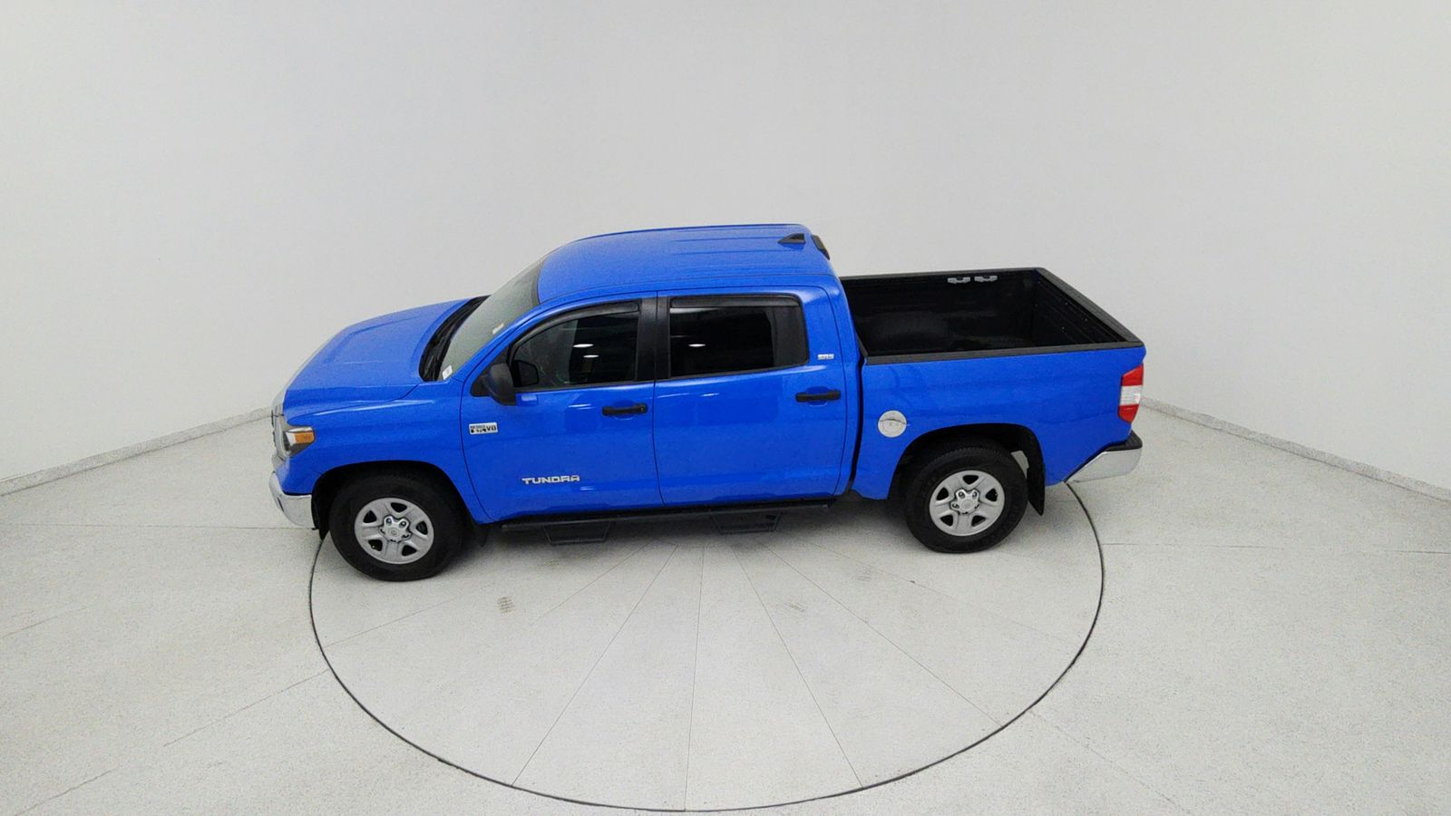 Used 2021 Blue Toyota SR5 image 15