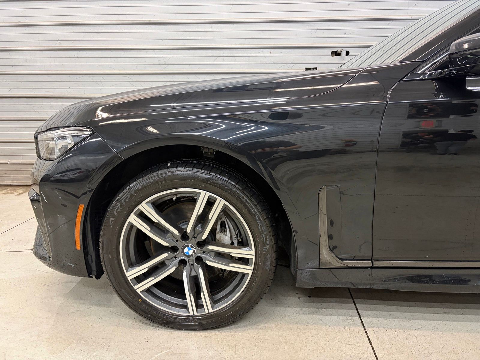 Photo 4 of 2022 BMW 7 Series 740i xDrive