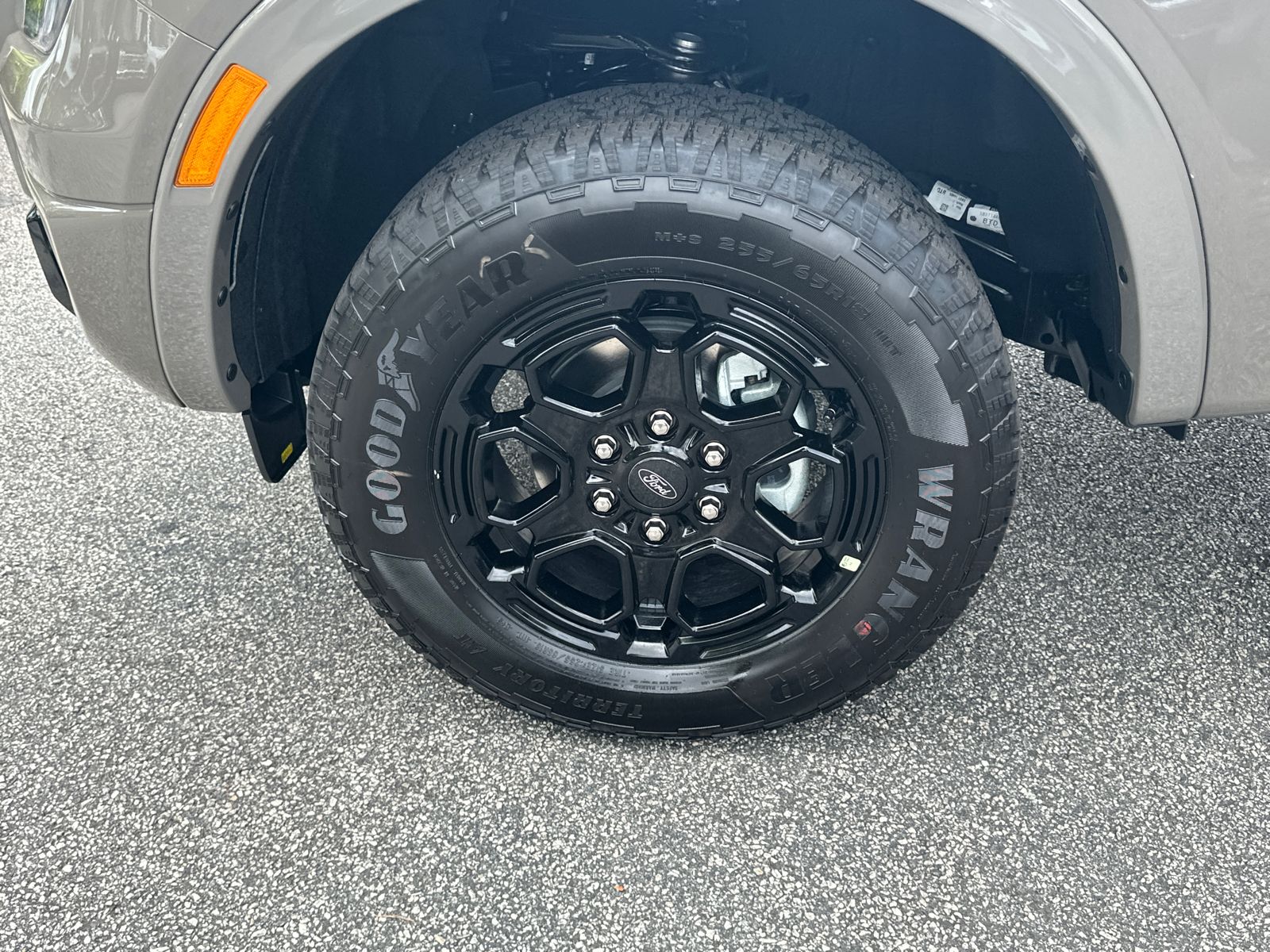 New 2026 Marsh Gray Ford XLT image 12