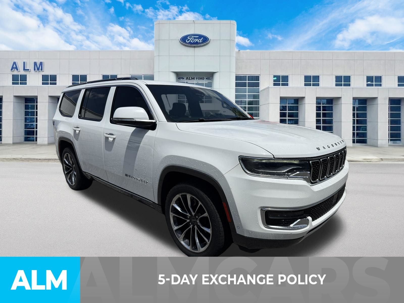 Used 2022 White Jeep Series III image 3