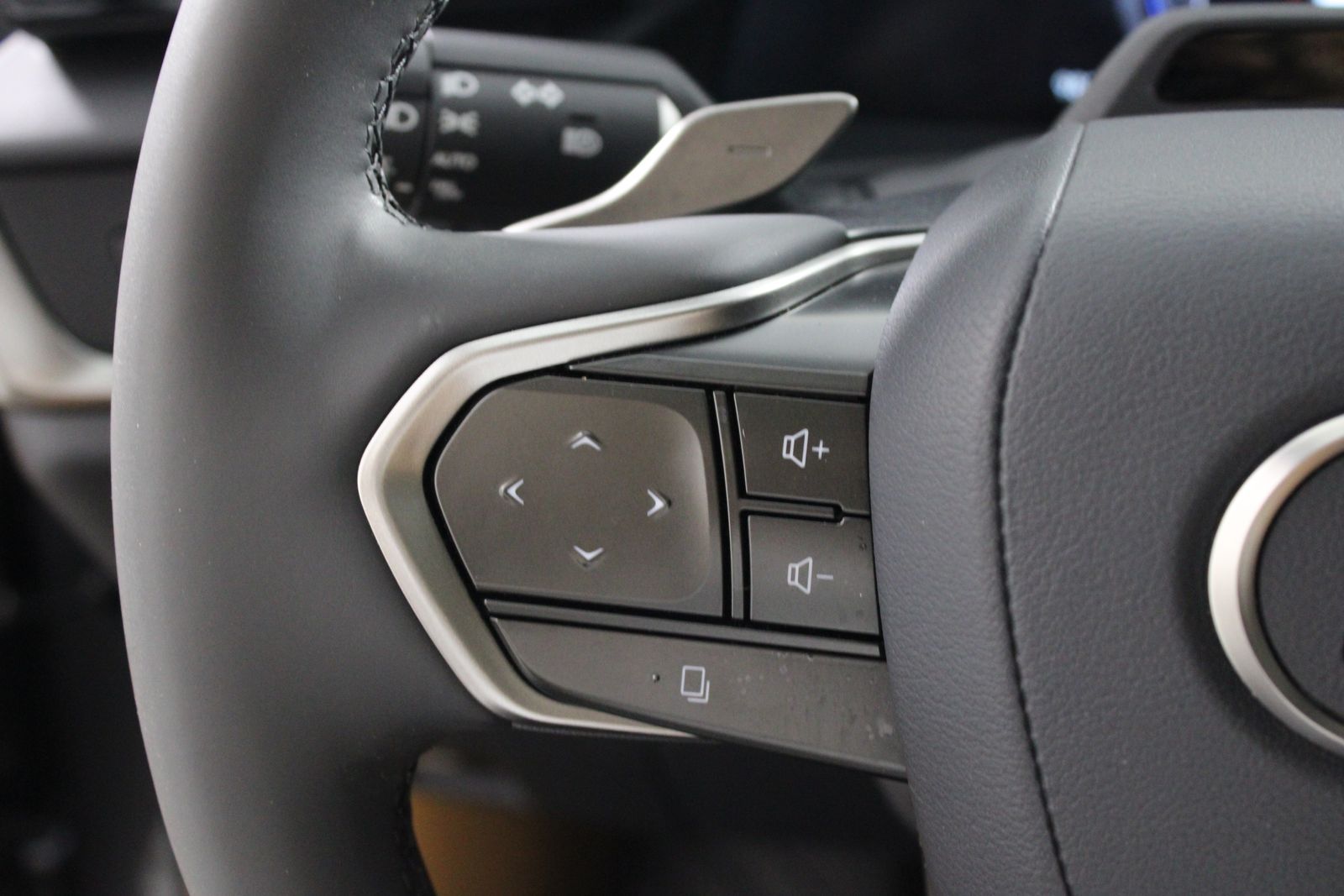 Used 2023 Gray Lexus 450e Luxury image 32