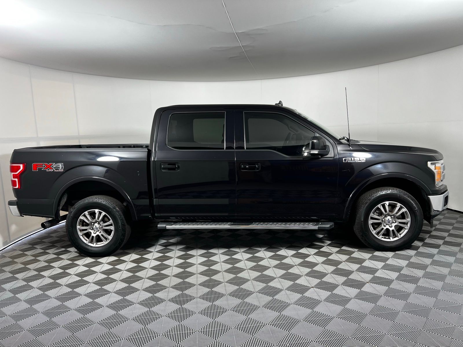 Thumbnail: 2019 Ford F-150 - 4