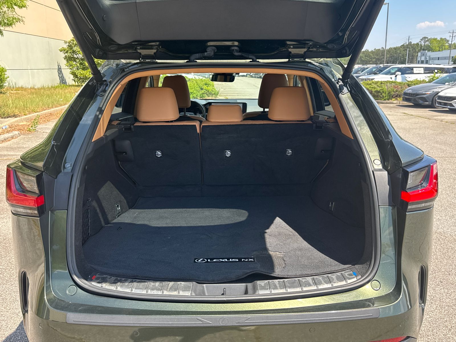2024 Lexus NX 250 - Photo 18