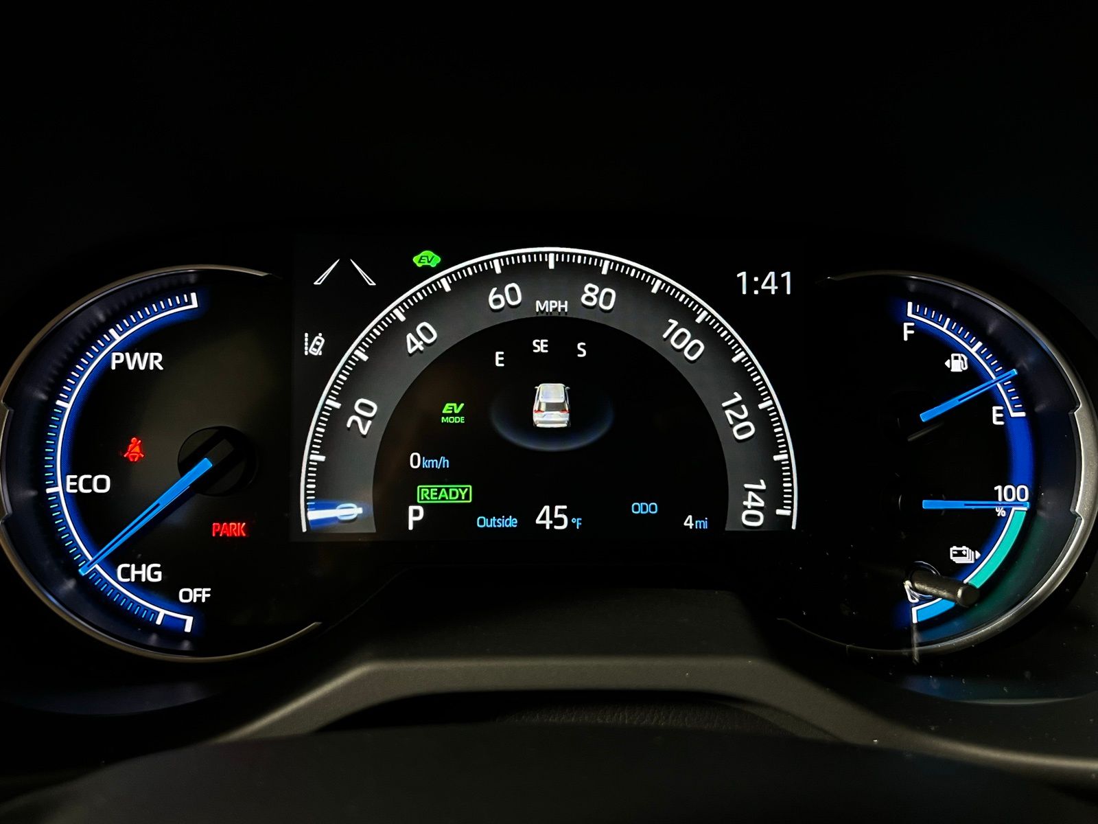 Thumbnail: 2025 Toyota RAV4 - 12