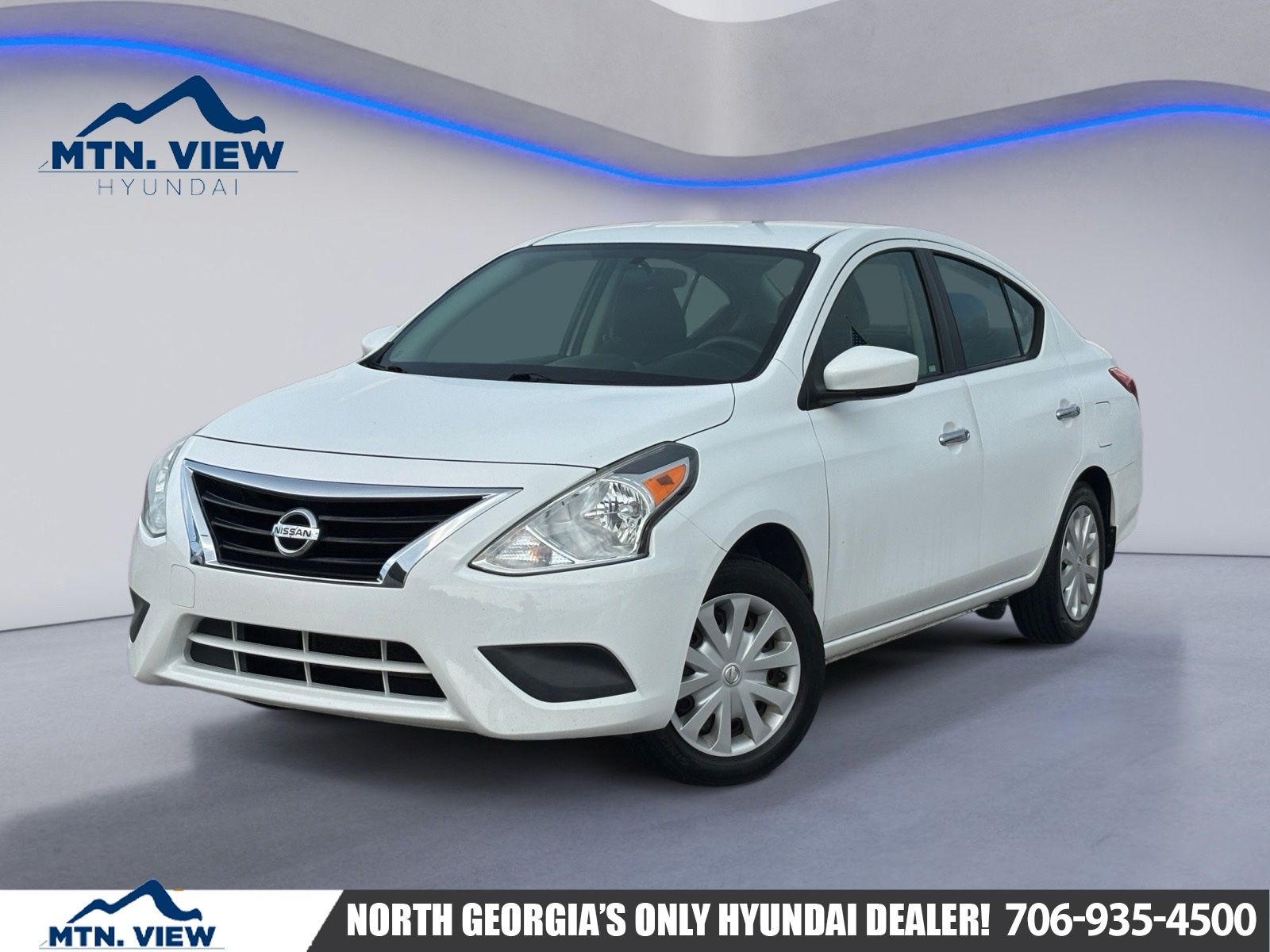 White (Fresh Powder) 2015 Nissan Versa Sedan Front-Wheel Drive Continuously Variable Transmission