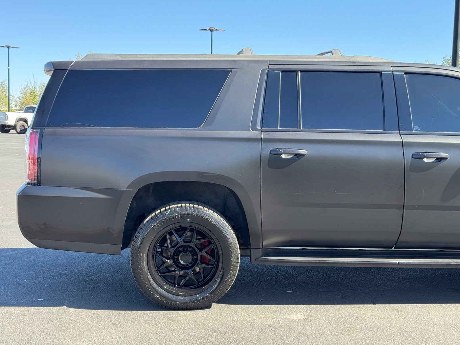Used 2018 GMC Yukon XL SUV