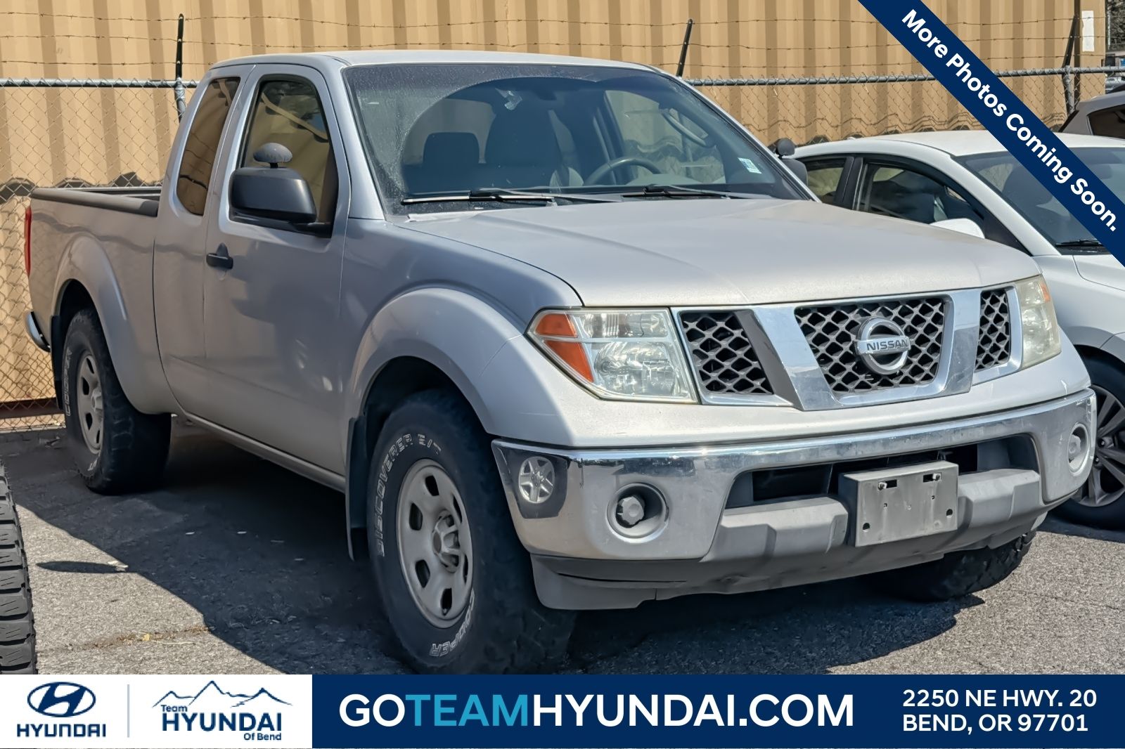 2008 Nissan Frontier Plata (Radiant Silver) Camioneta 4X2 5 velocidades Automática marcha alta