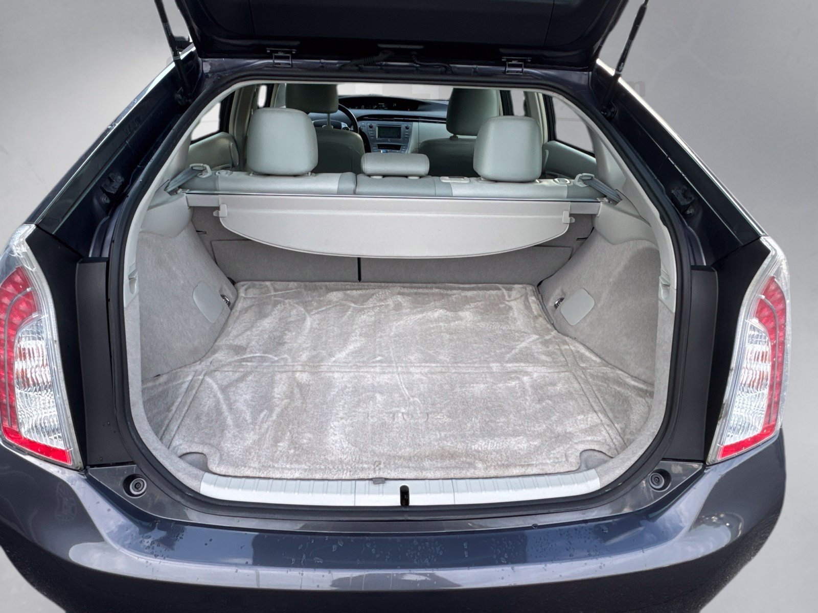 Used 2015 Winter Gray Metallic Toyota Four image 27