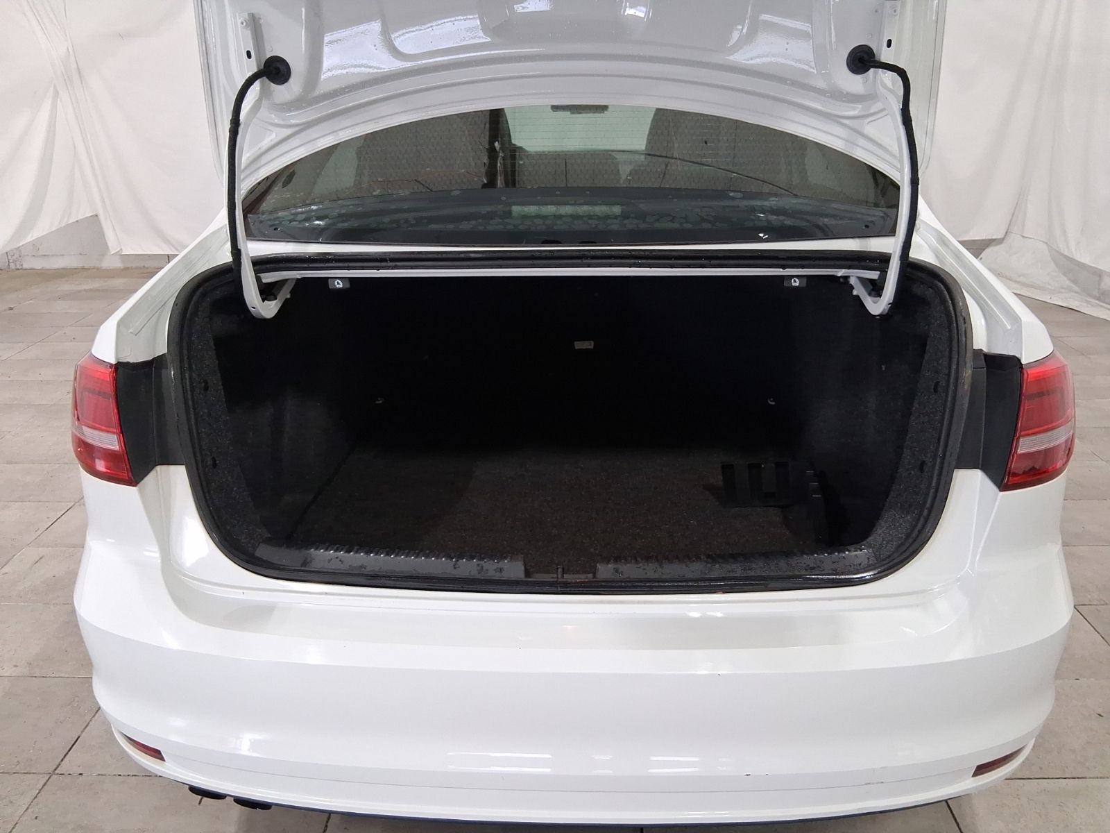 Used Car 2015 Volkswagen Jetta  1.8t Se For Sale Under $15,000 In Austin, Texas