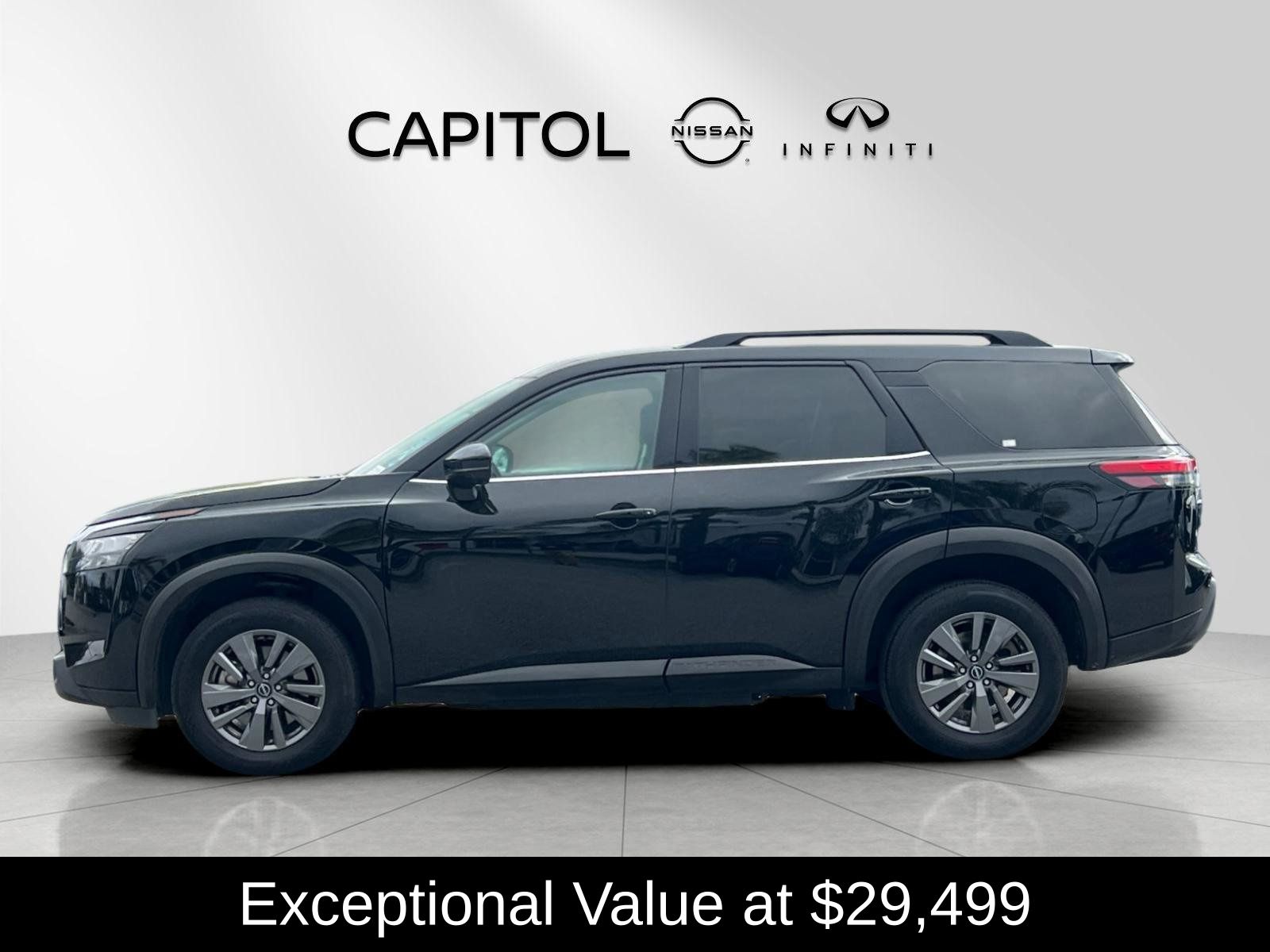 View vehicle photo 2