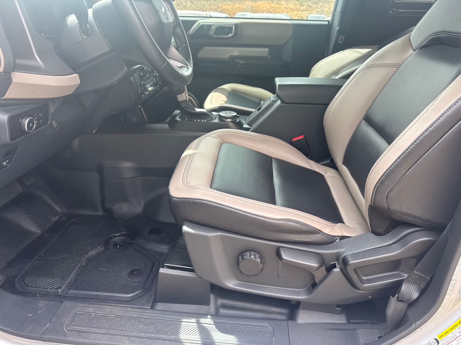 2024 Ford Bronco 2-Door Big Bend - Photo 9