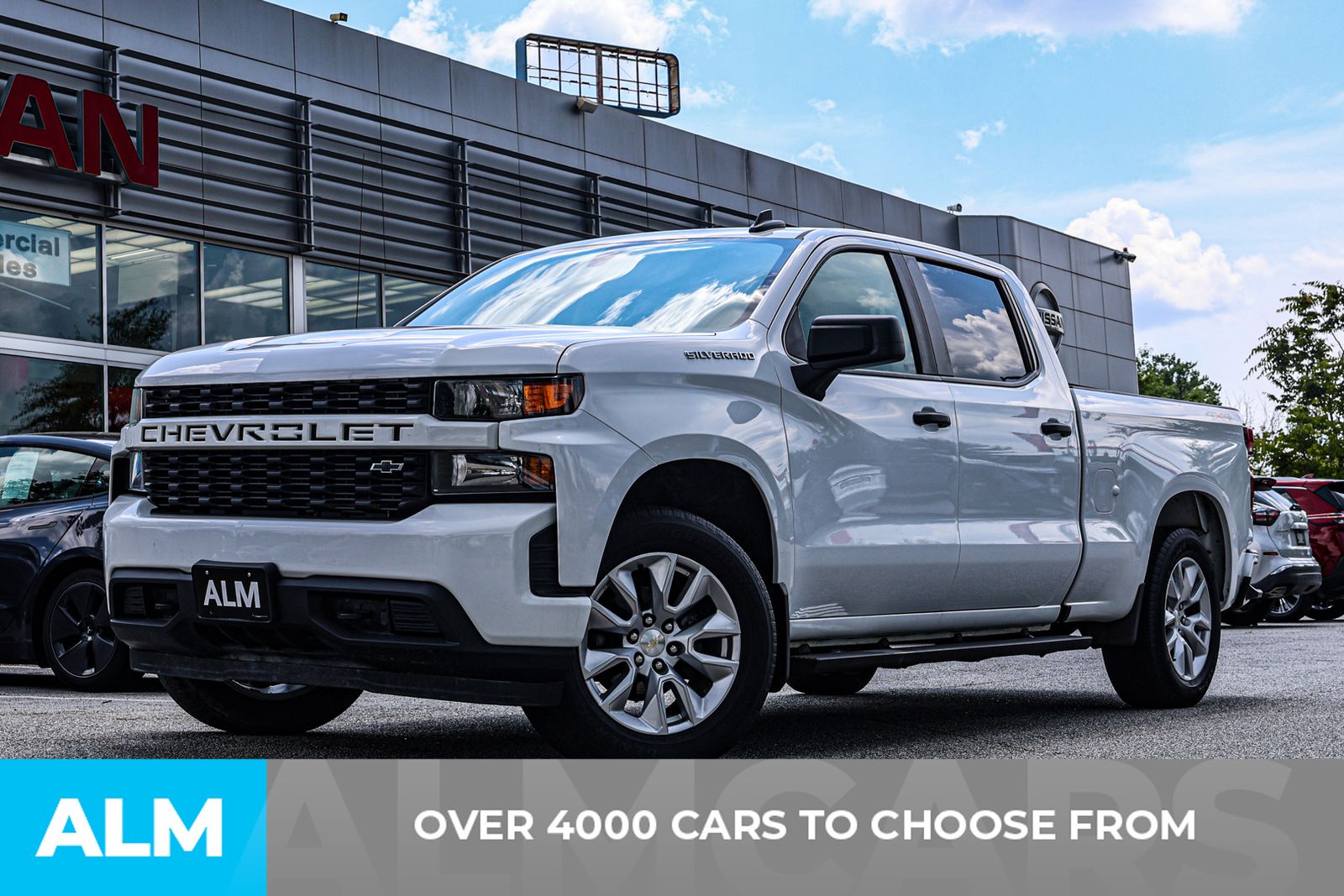 2021 Chevrolet Silverado 1500 Custom photo 2