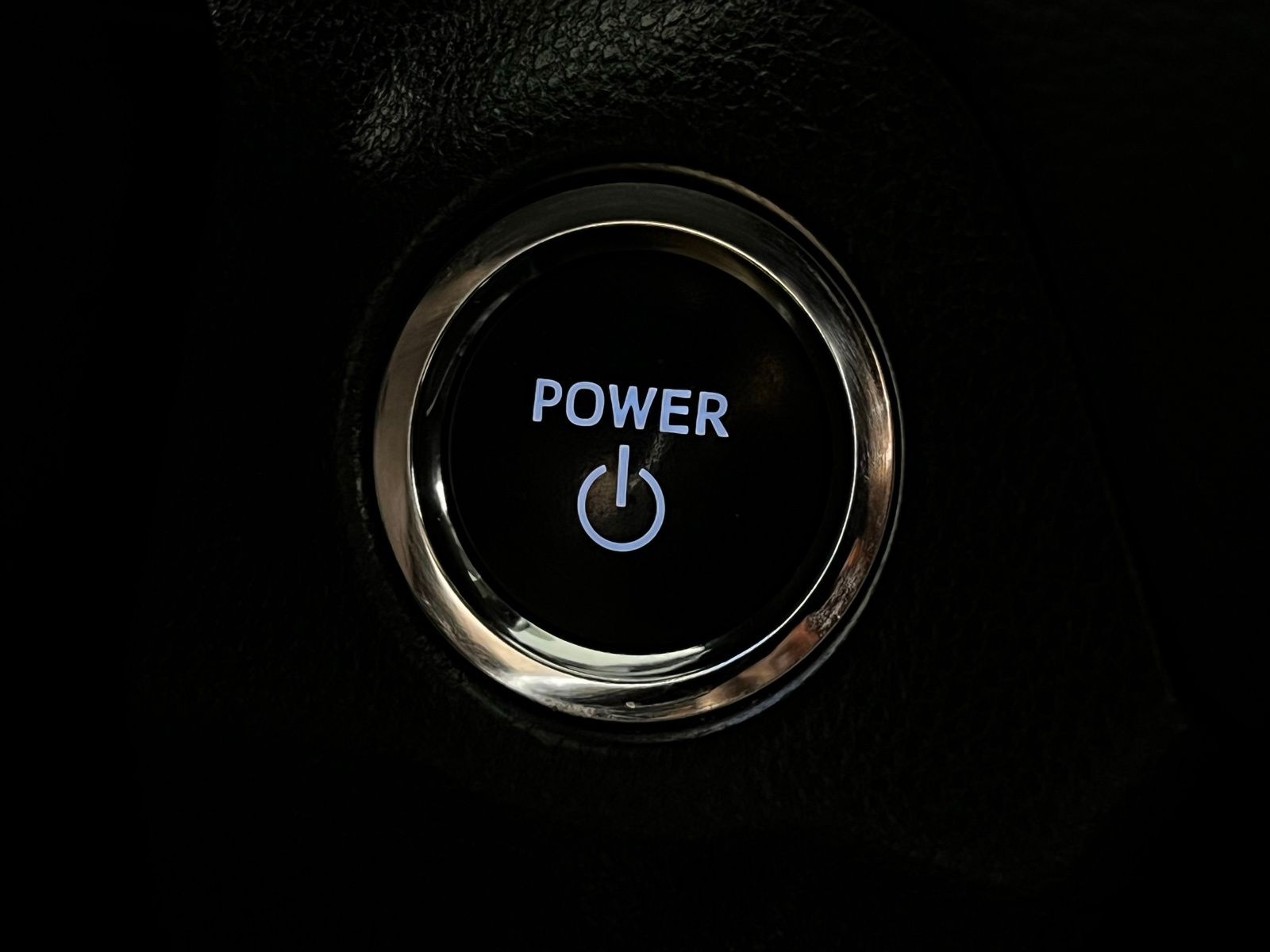 Thumbnail: 2025 Toyota RAV4 - 20