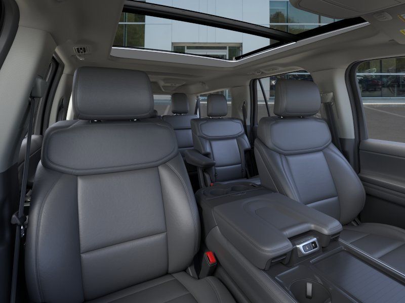 New 2026 Star White Metallic Tri-Coat Ford Active image 10