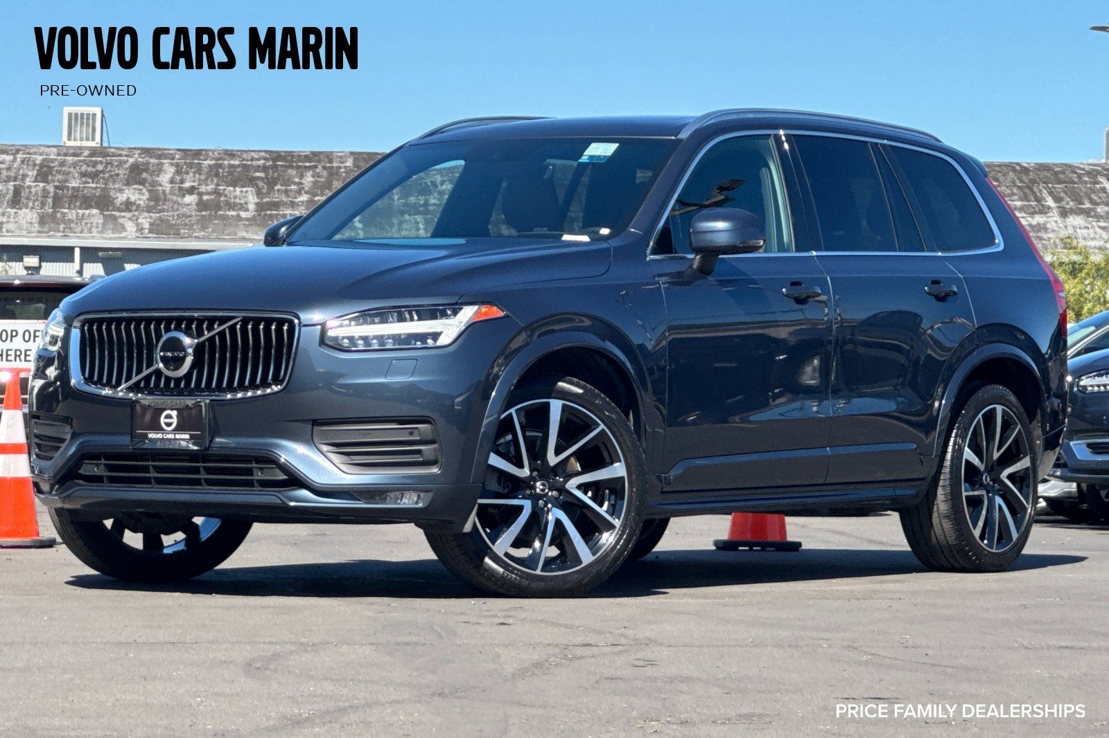2021 Volvo XC90 T6 Momentum 7-Passenger AWD
