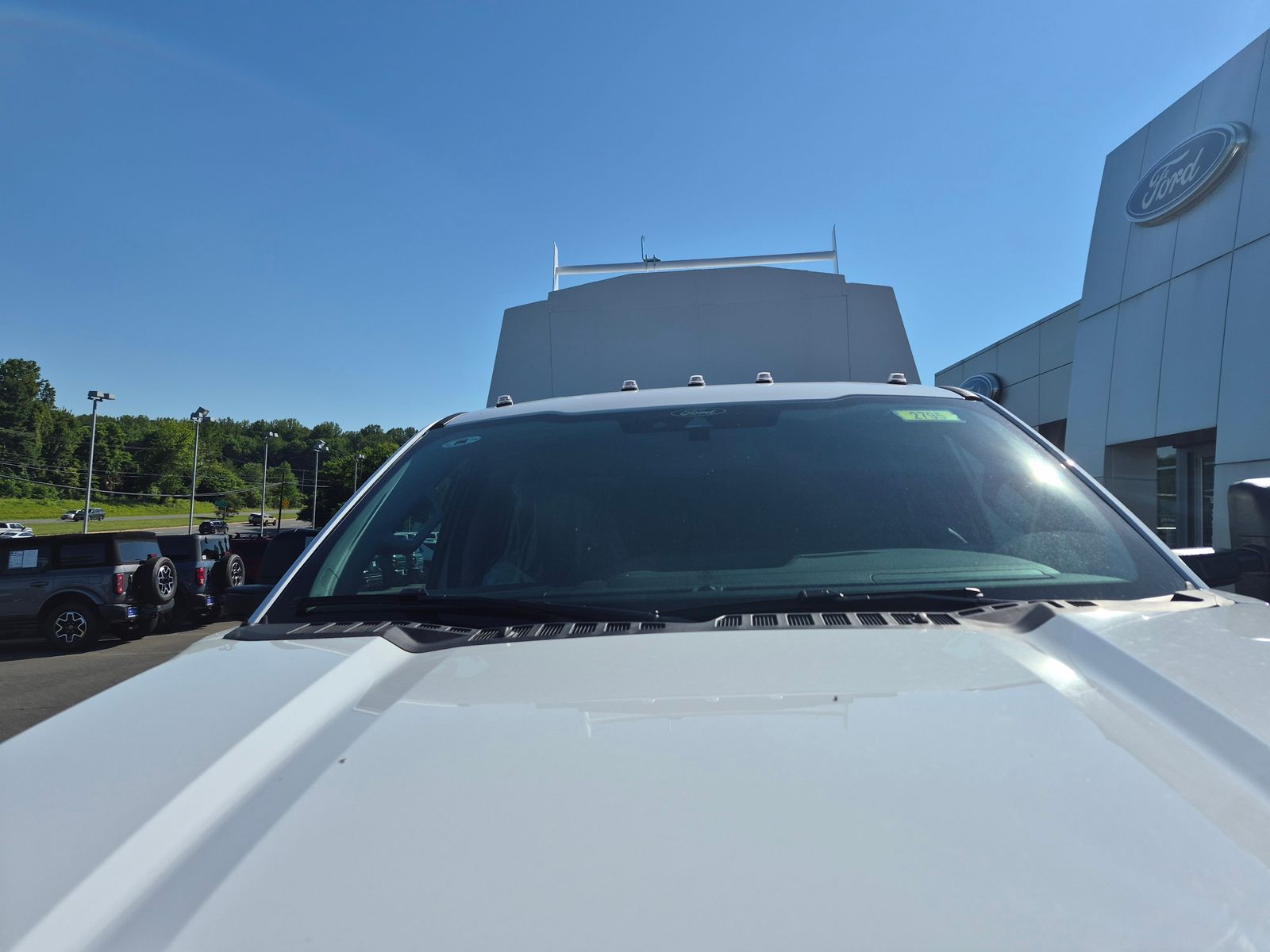 New 2026 Oxford White Ford XL image 13