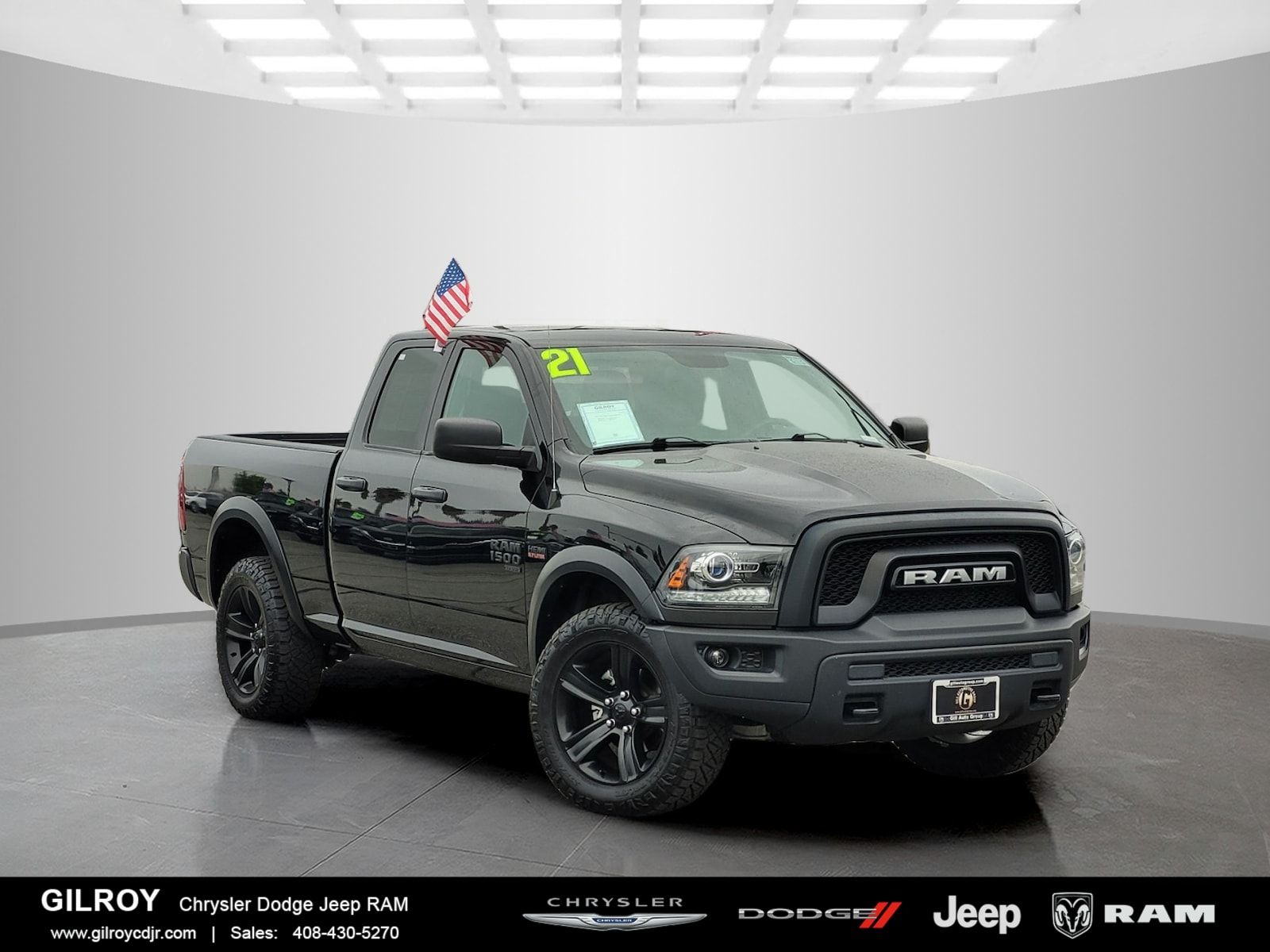 Diamond Black Crystal Pearlcoat 2021 RAM 1500 Classic Warlock Quad Cab 4WD Pickup Truck Four-Wheel Drive 8-Speed Automatic
