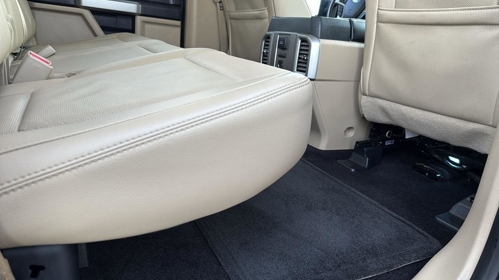 Used Car 2016 Ford F-150  Lariat For Sale Under $25,000 In Austin, Texas