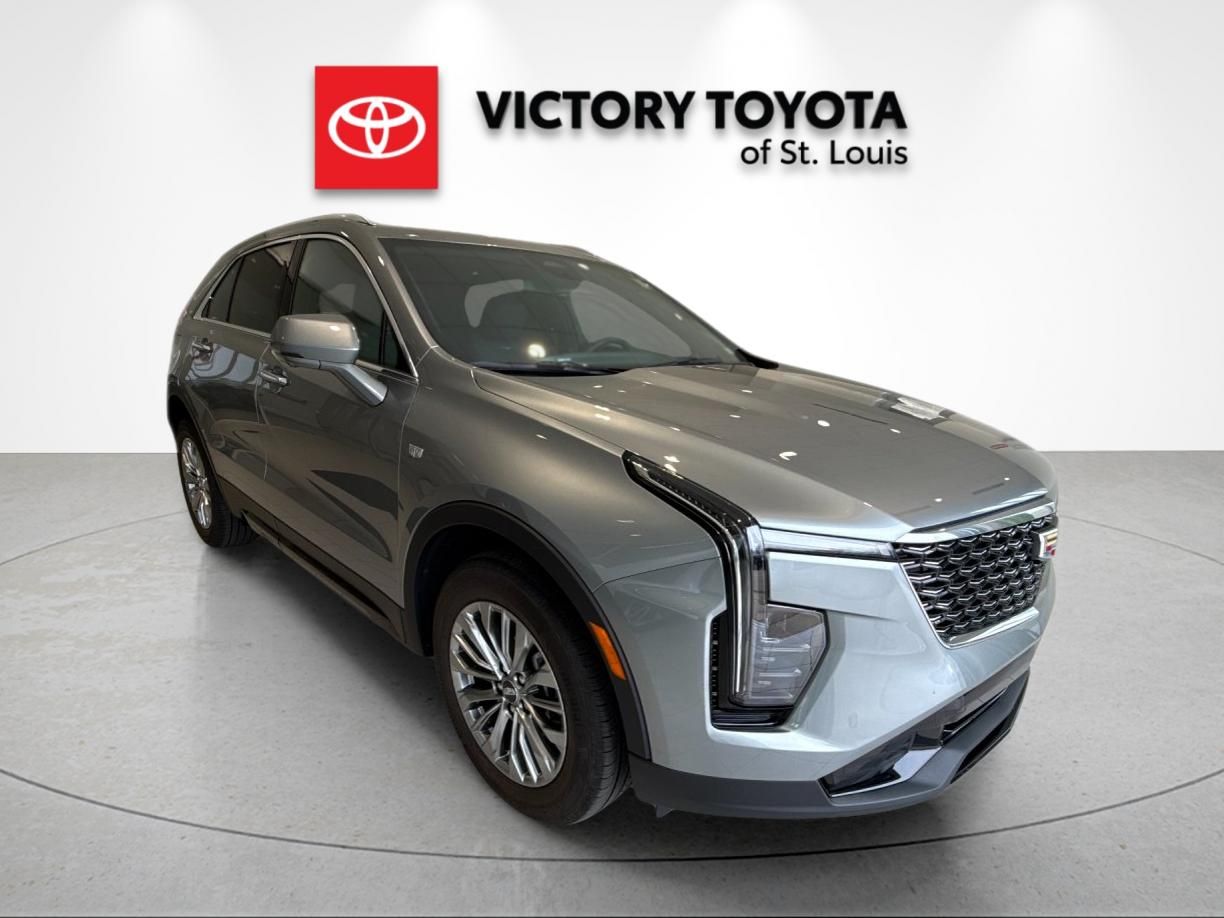 2025 Cadillac XT4 Premium Luxury FWD