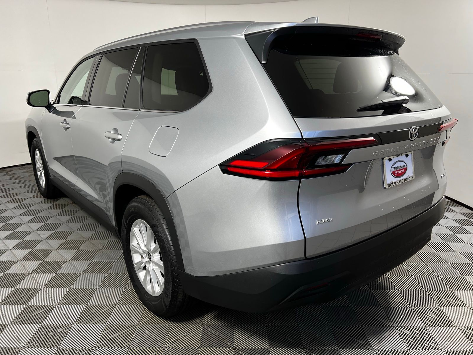 Thumbnail: 2025 Toyota Grand Highlander - 7