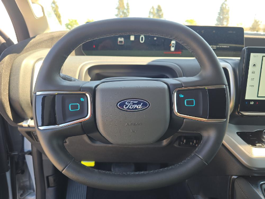 Used 2025 Silver Ford Active image 10
