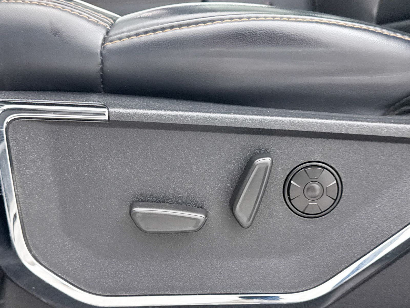 2024 Ford F-350 Super Duty Platinum - Photo 29