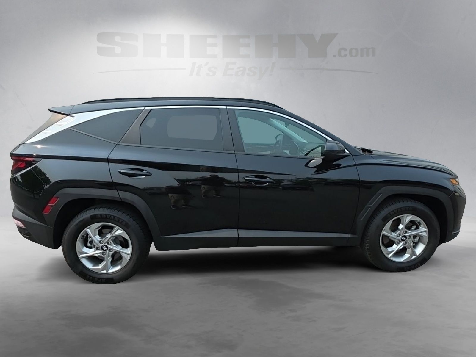 Used 2024 Black Hyundai SEL image 10