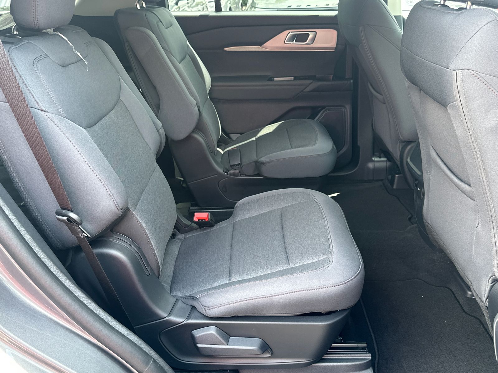 New 2026 Carbonized Gray Metallic Ford Active image 16