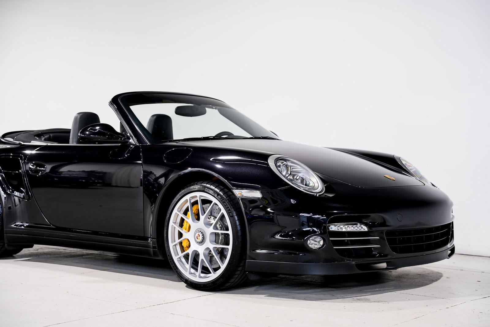 2011 Porsche 911 Turbo S — photo 41